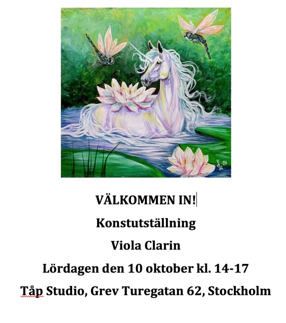 Viola Clarins målning av en vit häst i vatten med lotusblommor och fjärilar